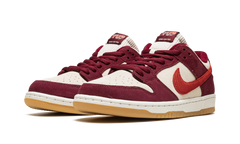 Nike SB Dunk Low Skate Like a Girl