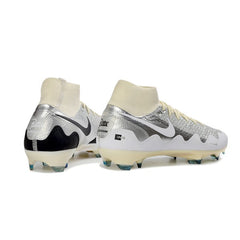 Chuteira Campo FG Nike x Patta Mercurial Superfly Elite Prateada, Preta e Branca