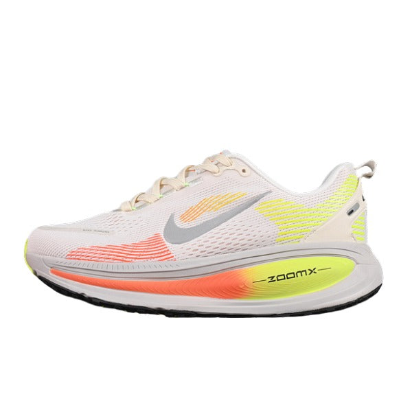 Tênis de Corrida Nike Air Zoom Vomero 18 Branco e Verde/Laranja