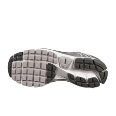 Tênis de Corrida Nike Air Zoom Vomero 5 Cinza e Branco