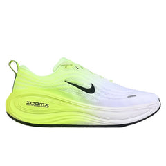 Tênis de Corrida Nike Air Zoom Vomero Plus Verde Claro e Branco