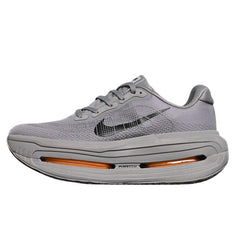 Tênis de Corrida Nike Air Zoom Vomero Premium Cinza e Preto
