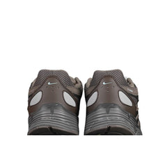 Tênis de Corrida Nike P-6000 Marrom