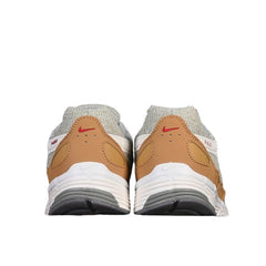 Tênis de Corrida Nike P-6000 Branco e Marrom