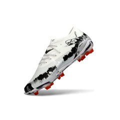 Chuteira Campo FG Puma Future 8 Cano Baixo Branca e Preta