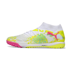 Chuteira Society TF Puma Future 8 Branca, Rosa e Amarela